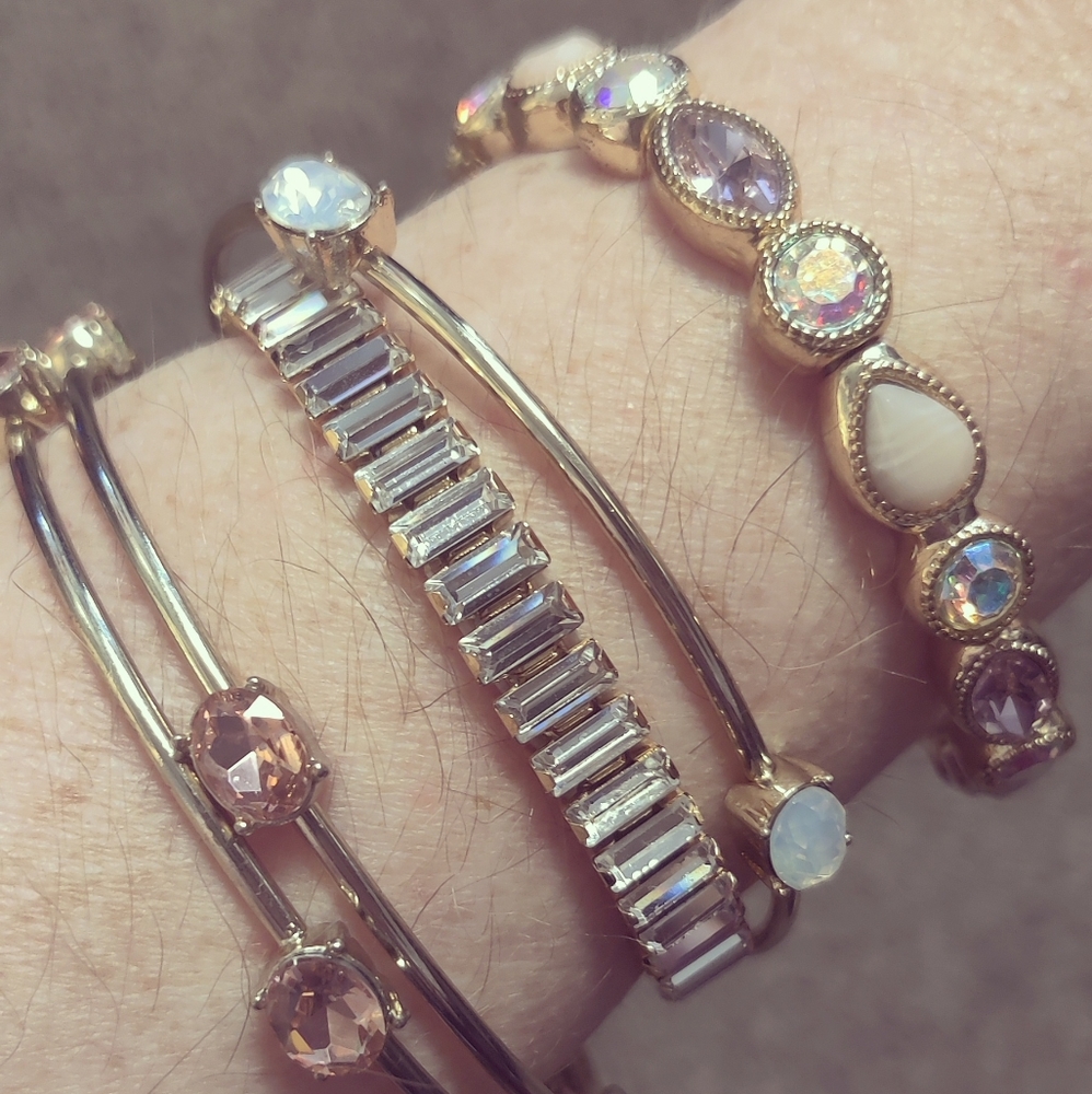 Pink, ab crystal stretch bracelet
